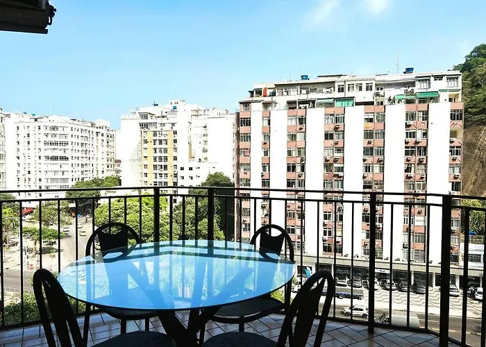 Apartamento Com Estrutura De Hotel Em Copacabana